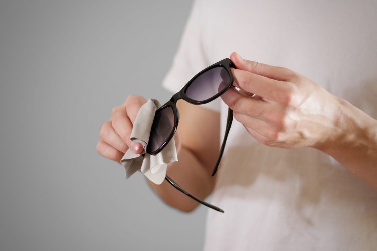 Examinar detenidamente Aburrido difícil Elimina los arañazos de tus gafas de sol! | +Vision